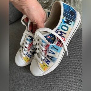 Navy Mom Canvas Sneakers in size 39